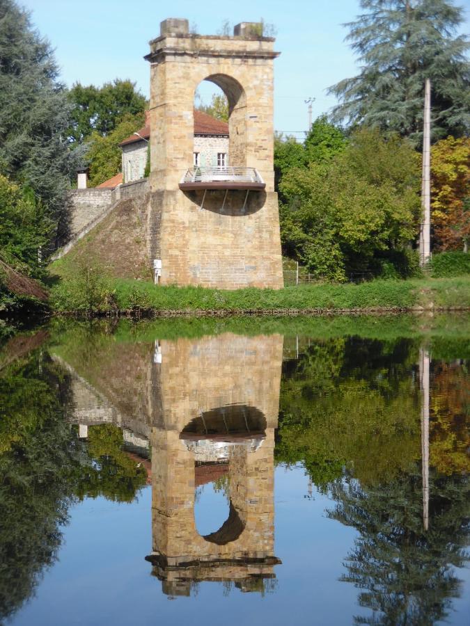 מלון דוקאזוויל Le Pont De Livinhac מראה חיצוני תמונה